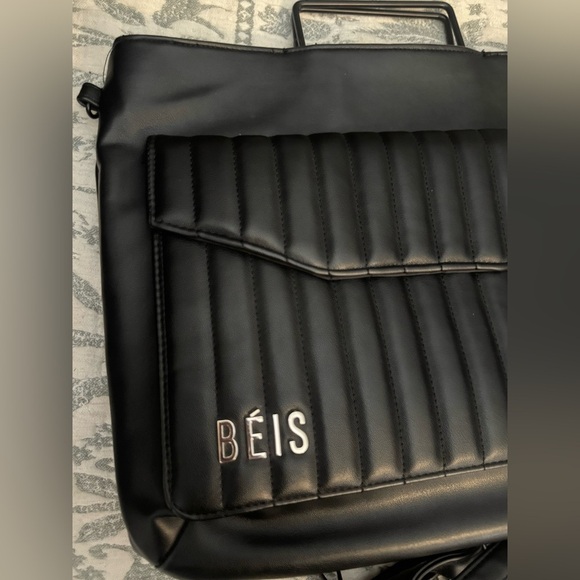 Béis The Messenger Backpack in Black - Picture 2 of 8